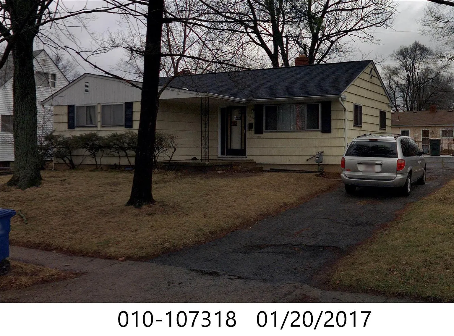 3344 Roswell Dr photo 1