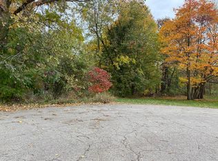 16 Eagle Greens Ct, Plainwell, MI 49080