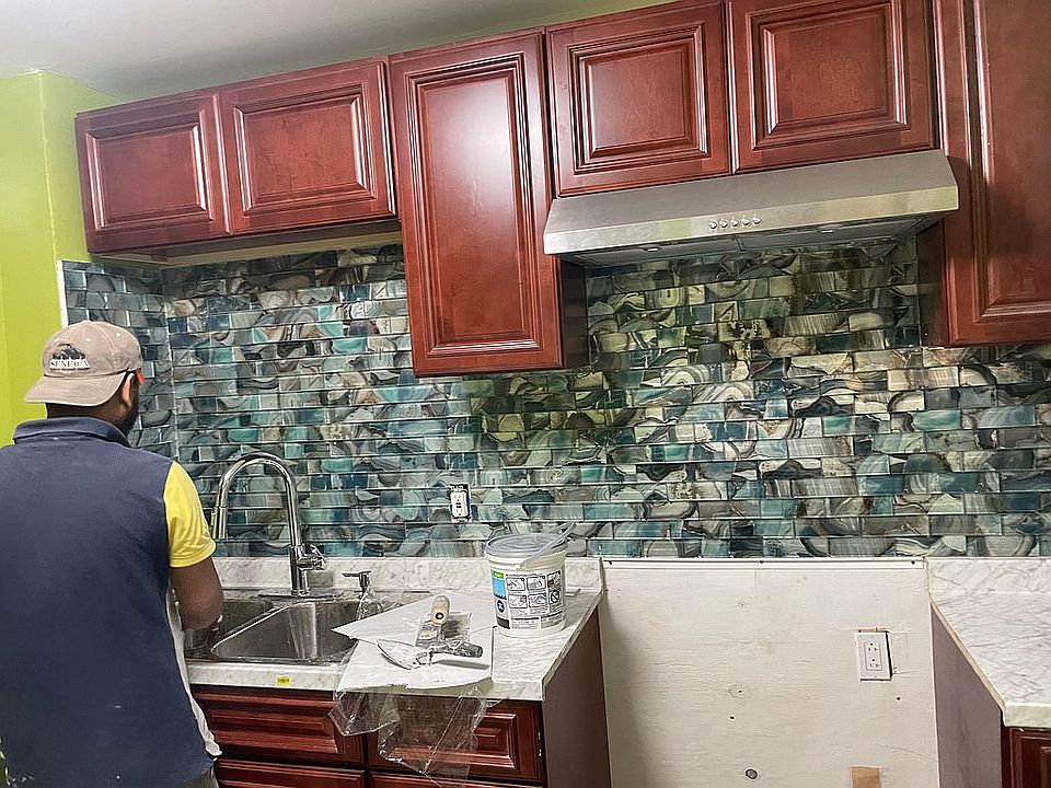 2nd image of 420 Lisbon Ave