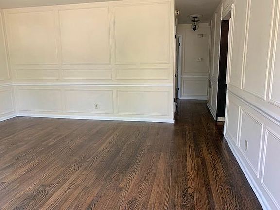 5th image of 320 Lee Ave