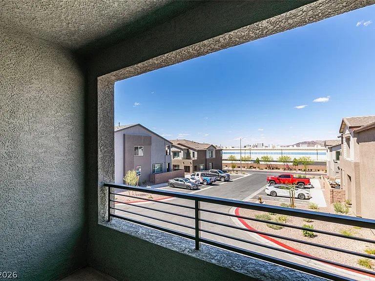 1535 Maria Crossing Ave — Photo 32