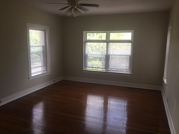 4th image of 1002 S 2nd St #9