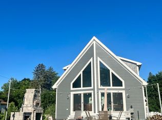 1506 Skinner Dr, Twin Lakes, WI 53181