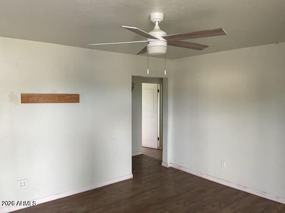 4th image of 1101 E 6TH Street