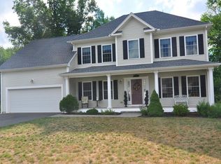 37 Wyndcrest Ct, Plantsville, CT 06479