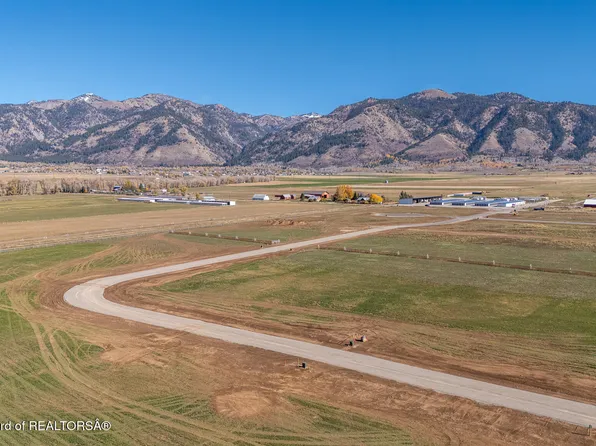22 Compass Loop, Thayne, WY 83127