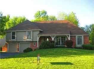3308 NE Shady Lane Dr, Gladstone, MO 64119