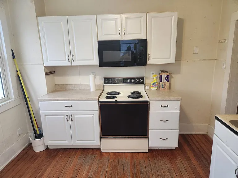 588 Railroad Ave #3 — Photo 6