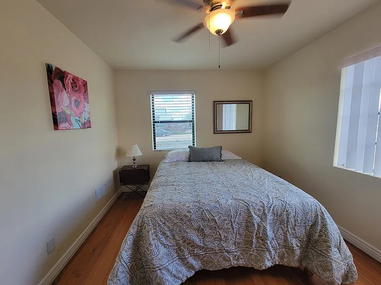 902 S Fremont Ave — Photo 1