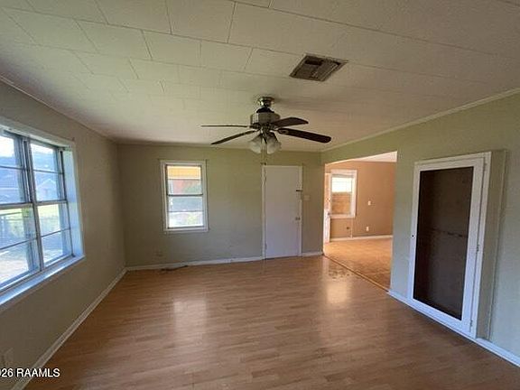 3rd image of 213 N Landry Dr