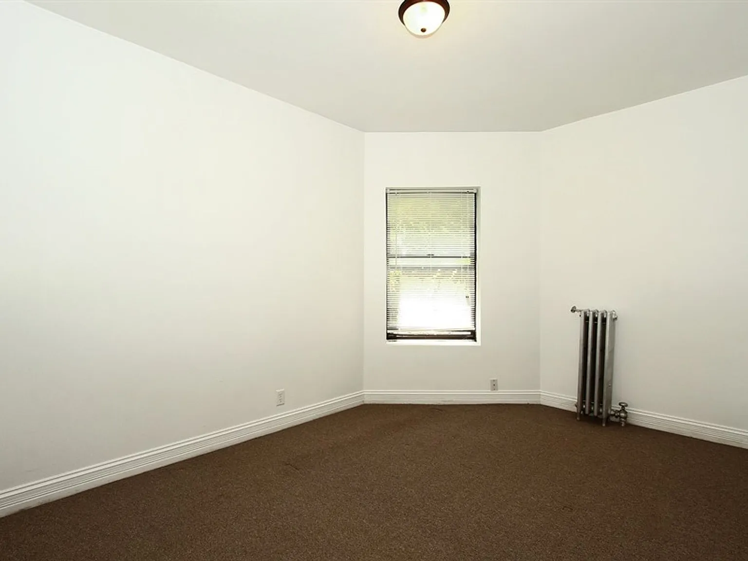 7800 S Michigan — Photo 2