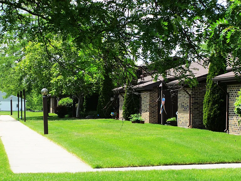 300 S Miller Dr #300 — Photo 2