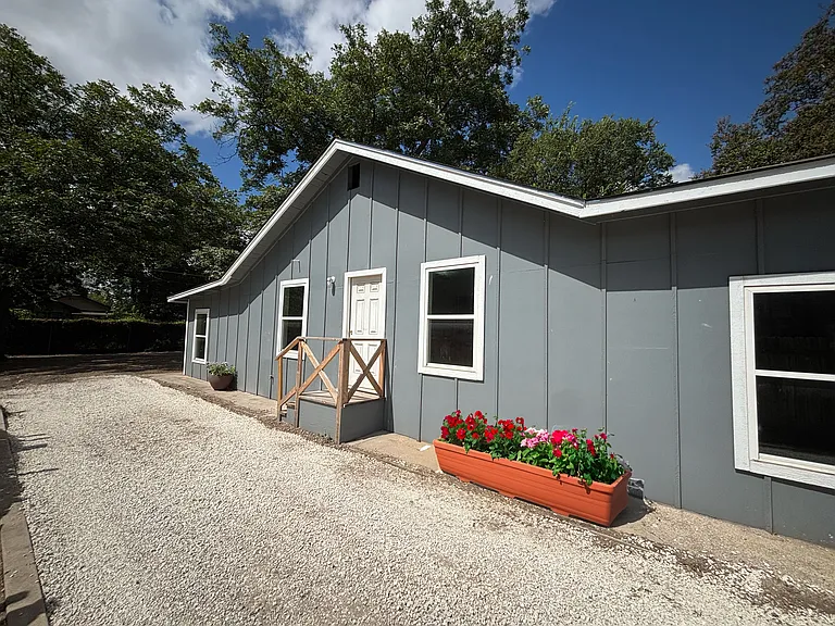 118 Tampa Ave #2 — Photo 1