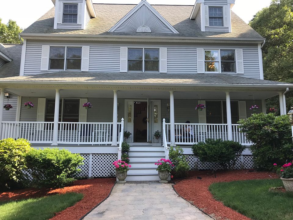 Front House View 1