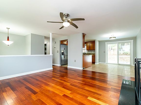2nd image of 28 Holbrook Drive