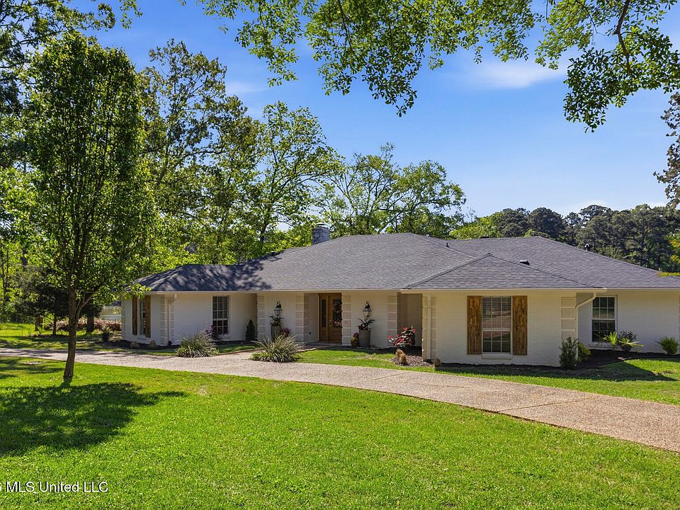 1st image of 481 Cheyenne Ln