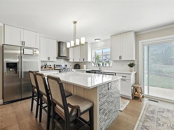 2nd image of 5968 Southcrest Way