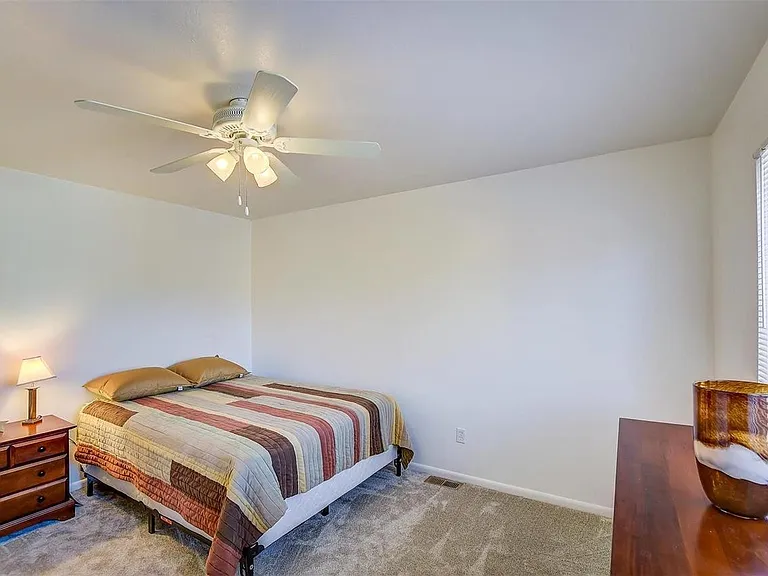 2811 Utica St — Photo 8