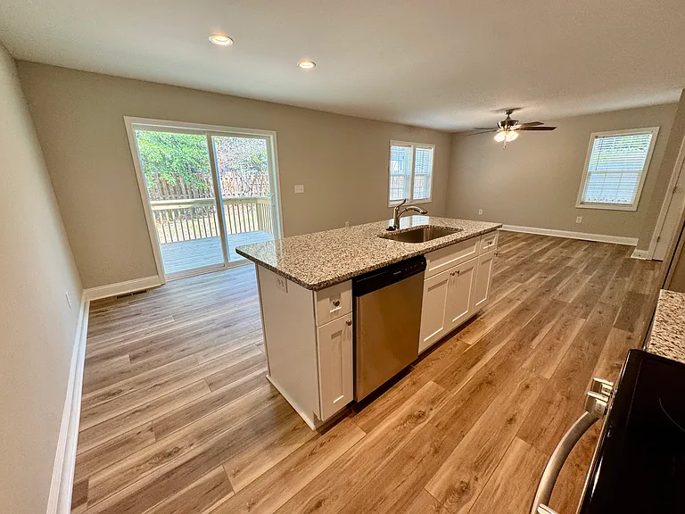 435 W New Jersey Ave — Photo 13