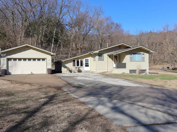 310 Powells, Crescent, IA 51526