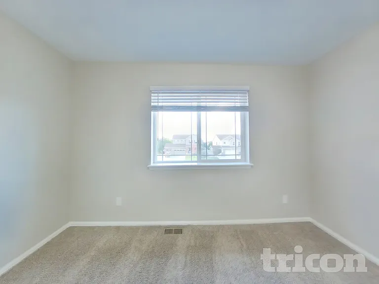 8140 22nd St — Photo 11