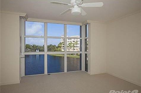 3rd image of 743 Crandon Blvd APT 305