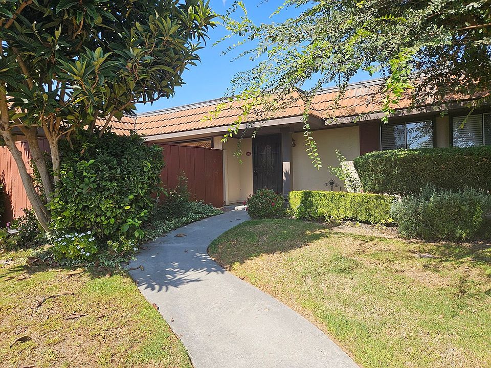 1st image of 23457 Via San Gabriel