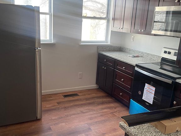 2nd image of 621 McKean St #2