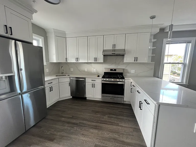 63 Gale St #2 — Photo 1