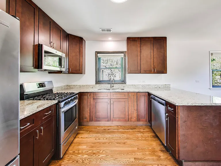 1108 Fortuna Ave #2 — Photo 12