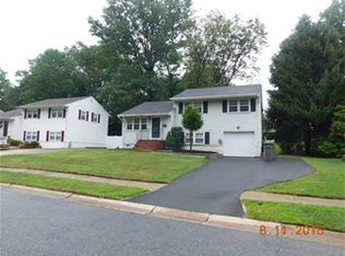 1039 Wagoner Dr, Wilmington, DE 19805