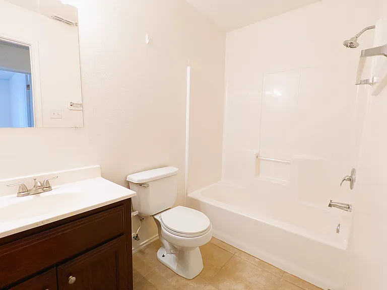 813 W Arroyo Park Ln #B — Photo 15