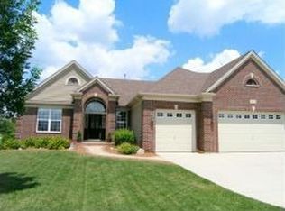 2765 Plante Rd, North Aurora, IL 60542