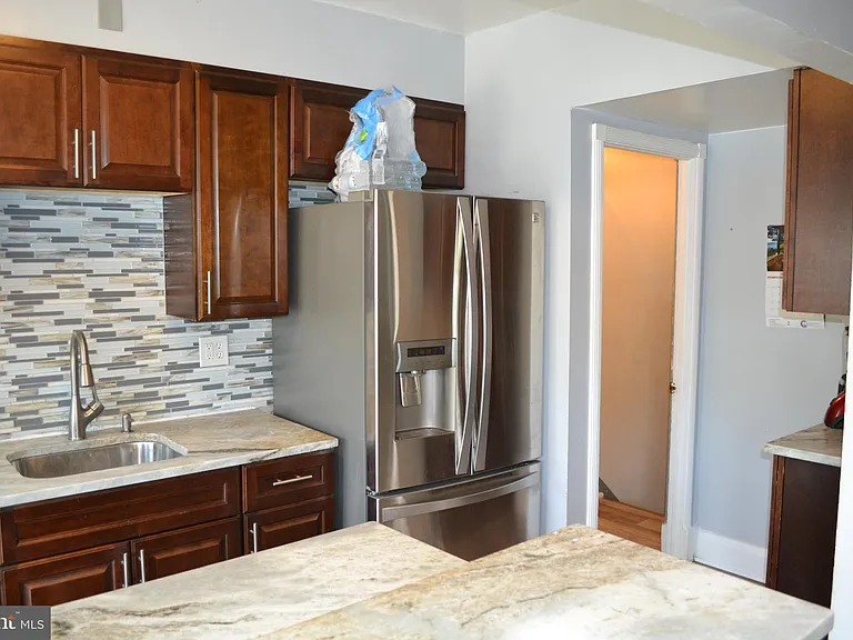 5153 Frederick Ave — Photo 10