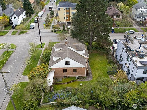 3rd image of 3002 NW 70th Street