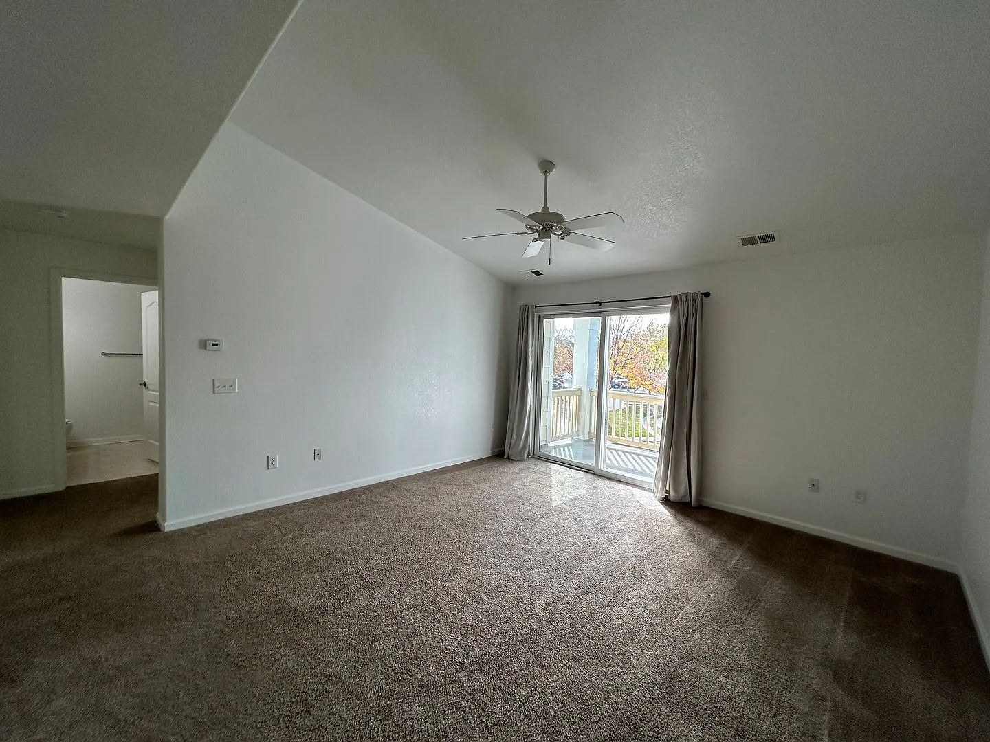 Loveland Living: Spacious Condo with Pool, Gym & More — Photo 2