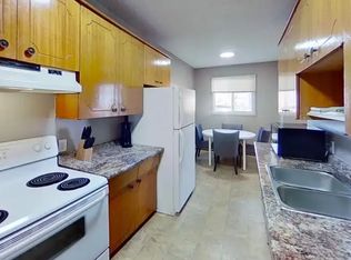 105 Alder Dr #203, Hinton, AB T7V1C6