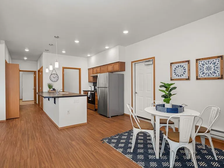 Bluegrass Farms Apartments — Photo 6