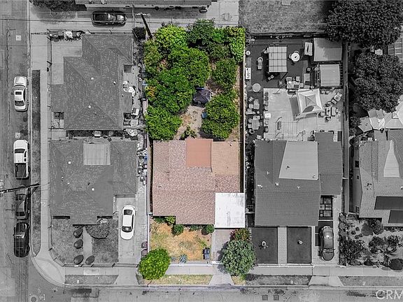 2nd image of 1818 N Rose Ave