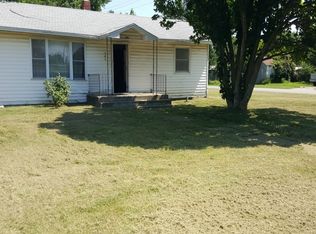 103 W Garfield Ave, Seymour, MO 65746