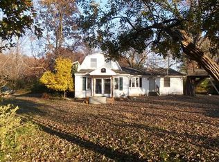 7395 Nollar Rd, Whitmore Lake, MI 48189