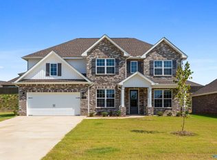 1903 Rae Ct, Decatur, AL 35603