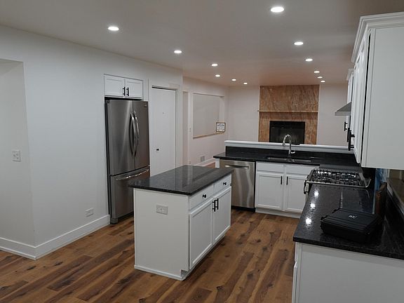 4th image of 1385 S Elder Ln