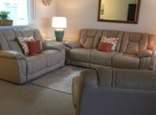 151 Hastings E #I, West Palm Beach, FL 33417