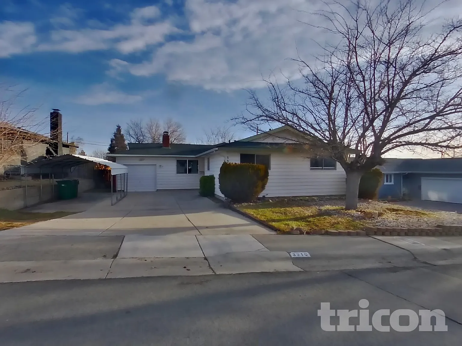 3310 Heights Dr photo 1