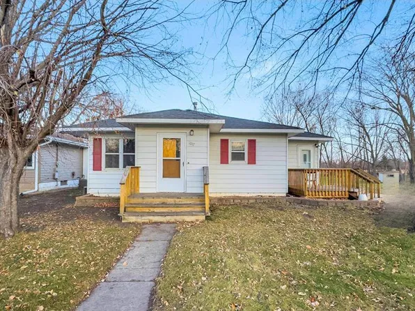 1017 S 4th Ave, Albert Lea, MN 56007