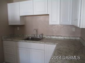 3rd image of 2 Brooks Dr