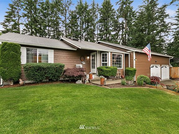2nd image of 7025 162nd Street Ct E