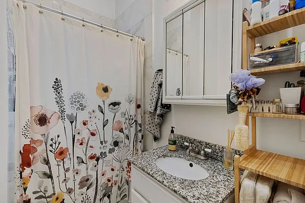 Rented by Dalan Rentals | media 12