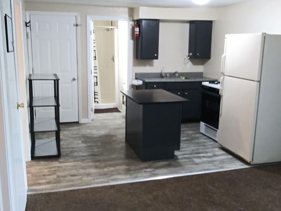 3rd image of 1667 Seneca St APT 4